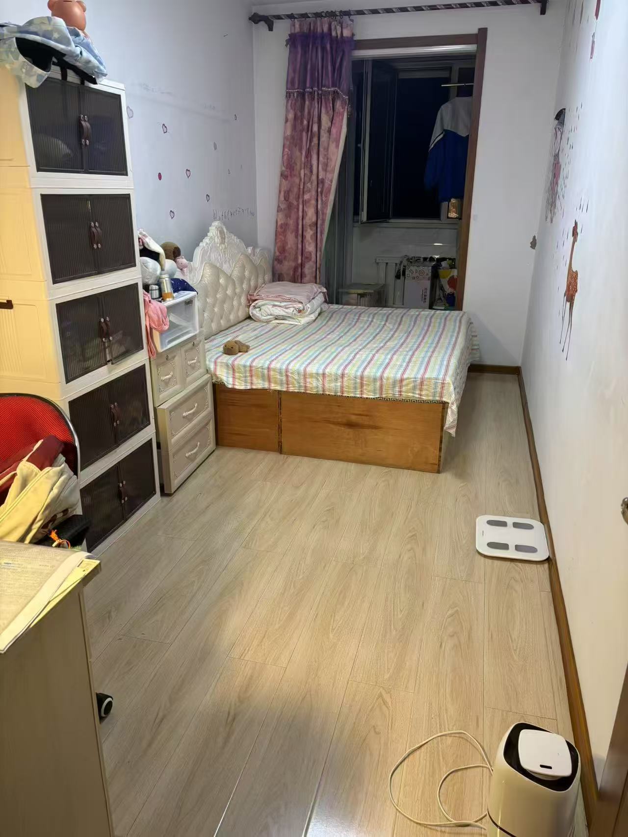 双鹤小区5楼